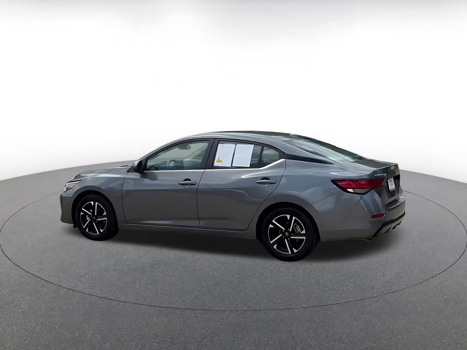 Thumbnail: 2025 Nissan Sentra - 10