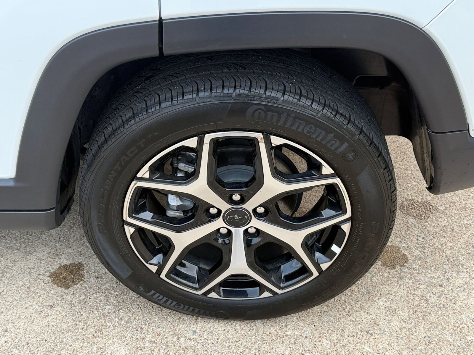 Thumbnail: 2025 Jeep Compass - 30