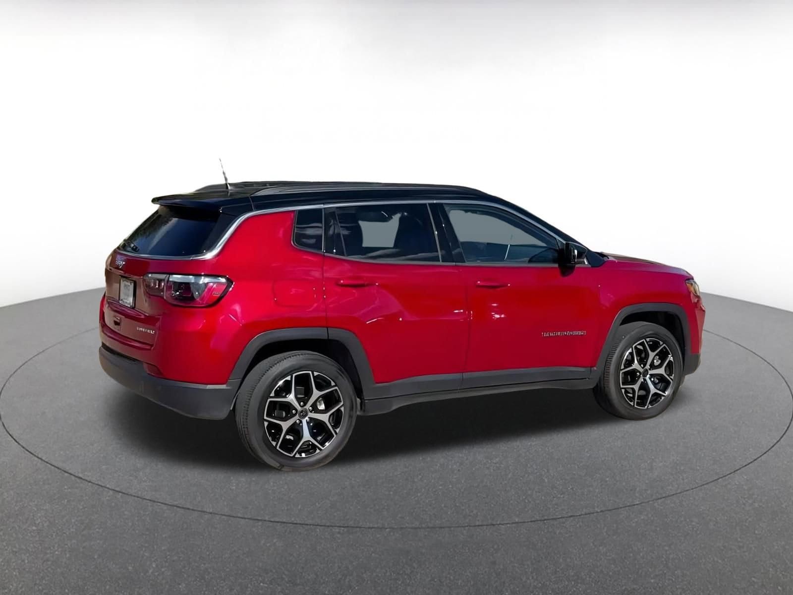 Thumbnail: 2025 Jeep Compass - 15