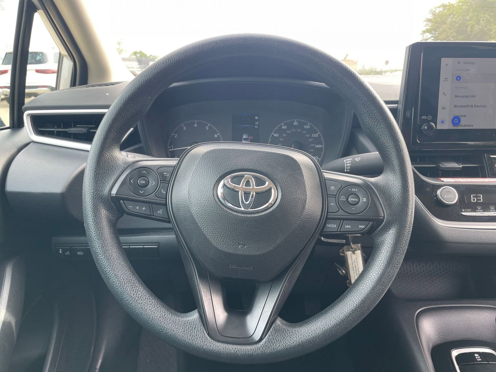 Thumbnail: 2025 Toyota Corolla - 31