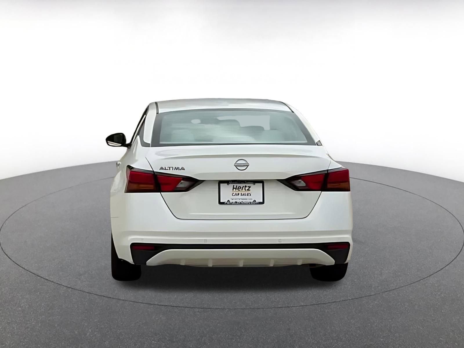 Thumbnail: 2025 Nissan Altima - 12