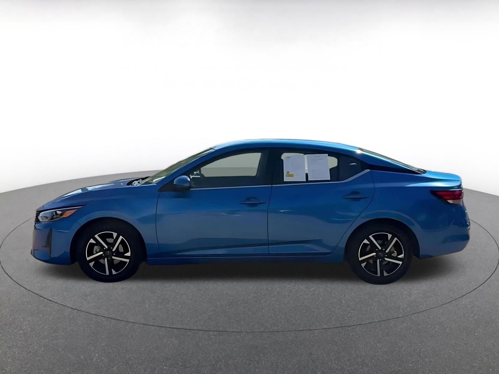 Thumbnail: 2025 Nissan Sentra - 9