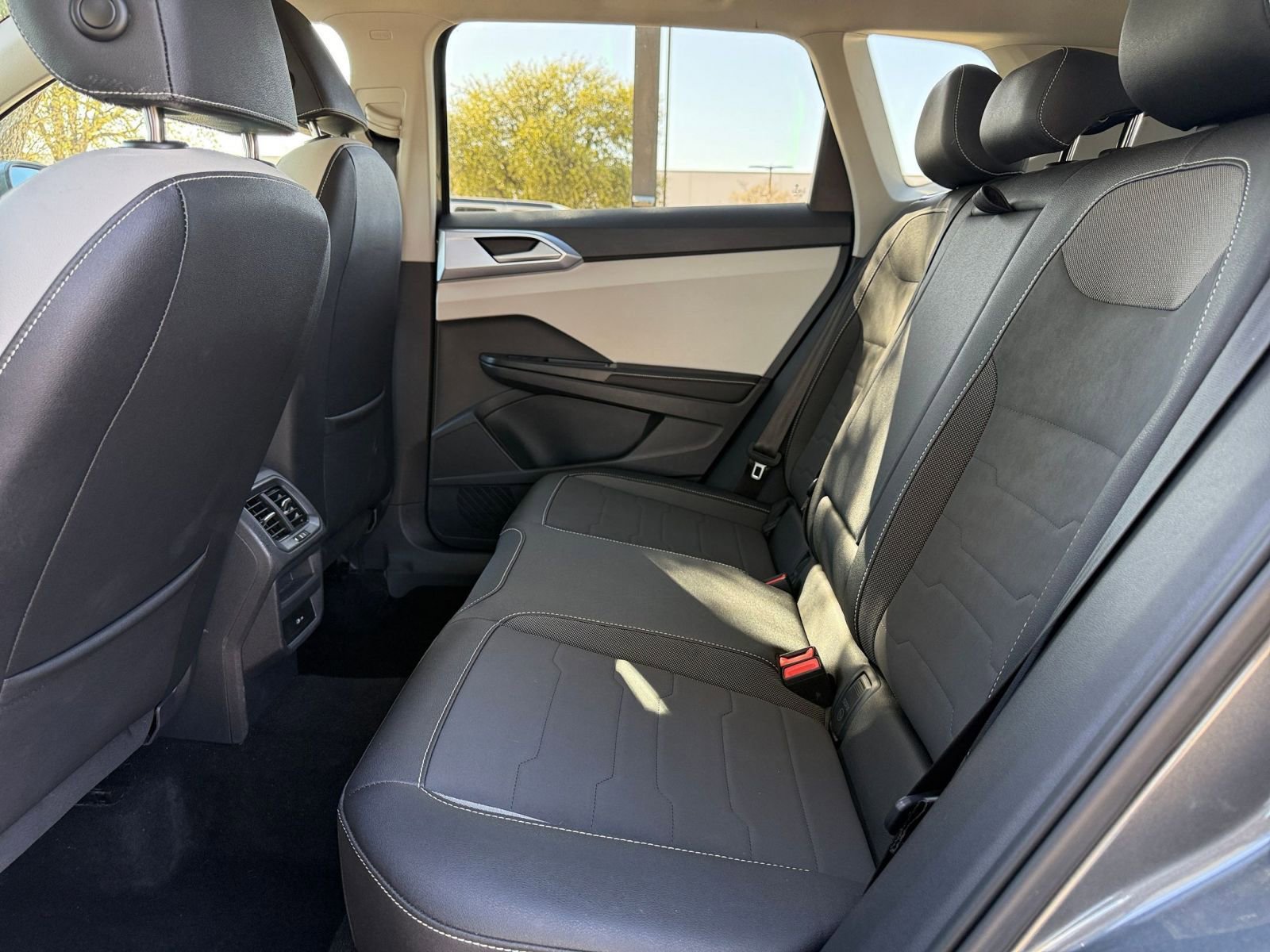 Thumbnail: 2025 Volkswagen Taos - 25