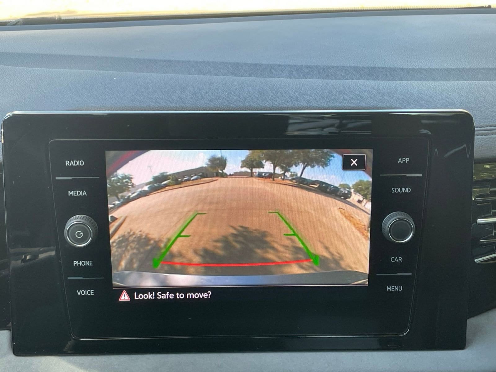 Thumbnail: 2025 Volkswagen Jetta - 17