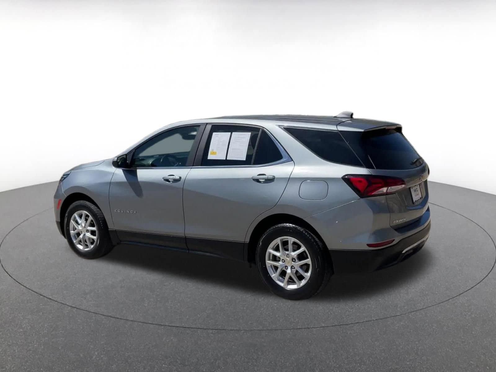 Thumbnail: 2024 Chevrolet Equinox - 10