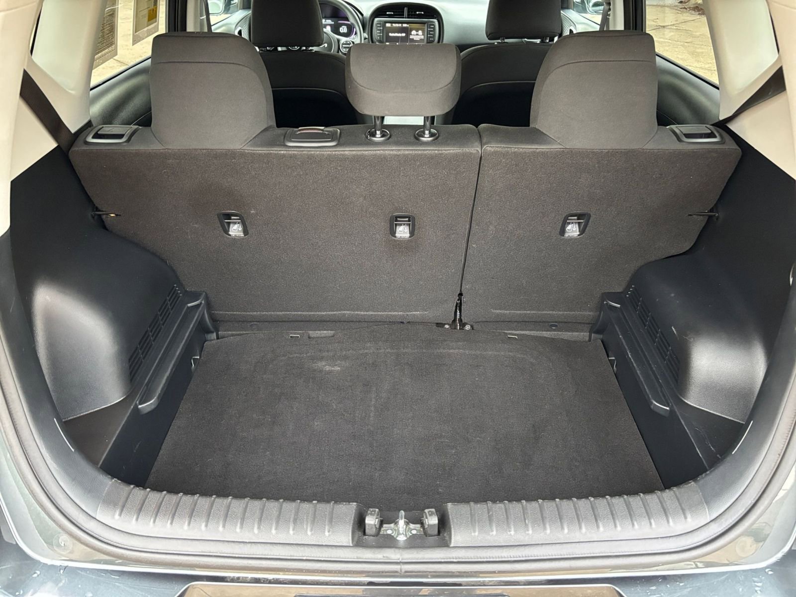 Thumbnail: 2025 Kia Soul - 31