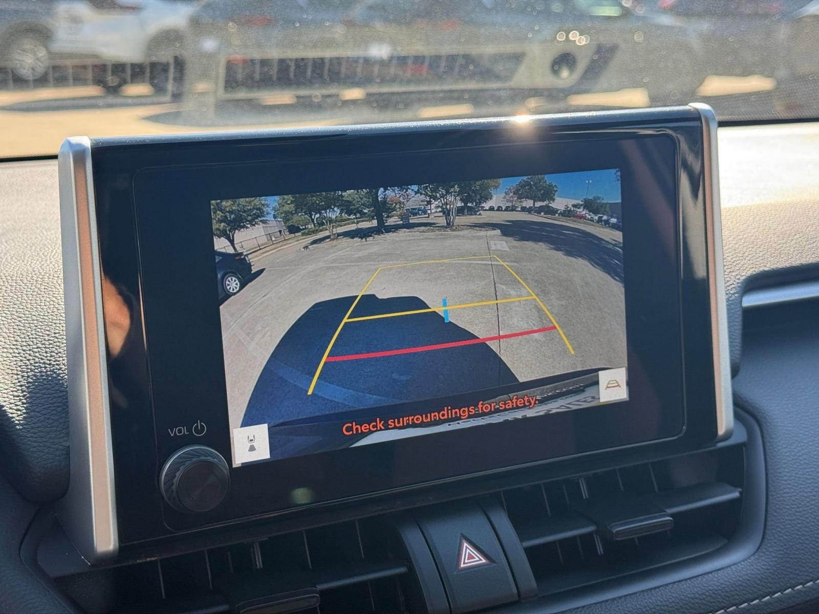 Thumbnail: 2025 Toyota RAV4 - 17