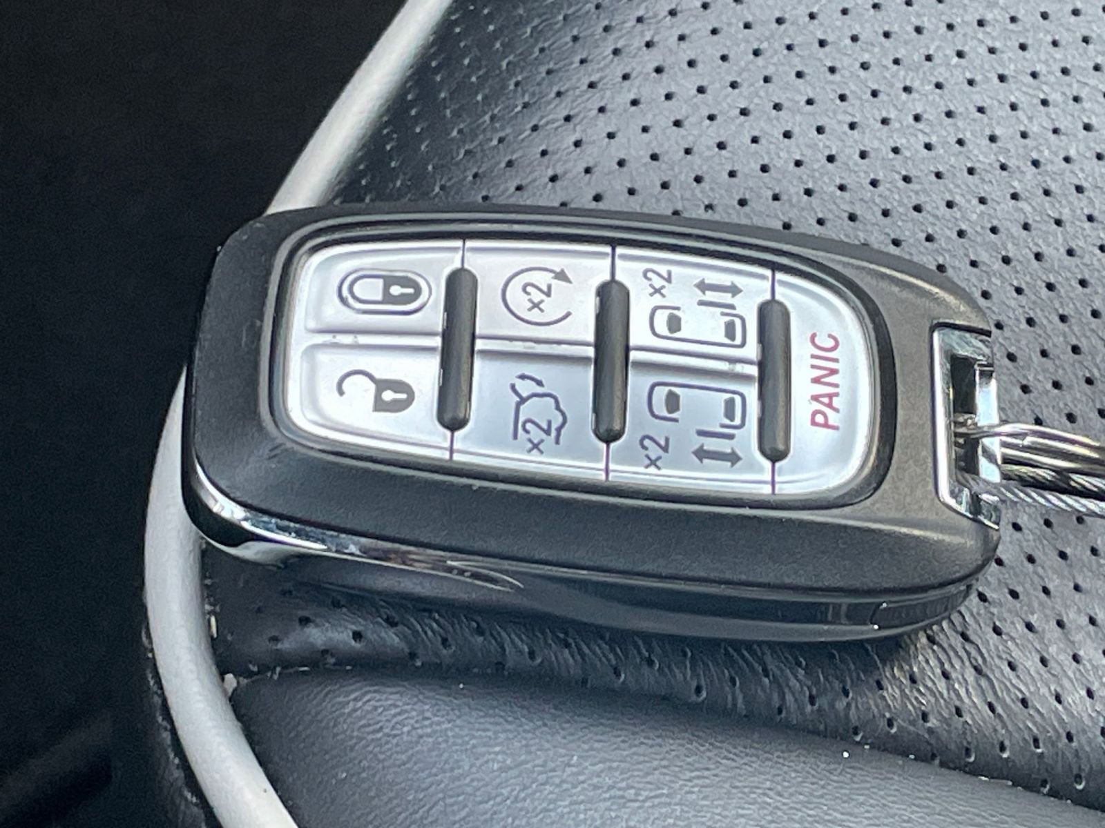 Thumbnail: 2025 Chrysler Pacifica - 21