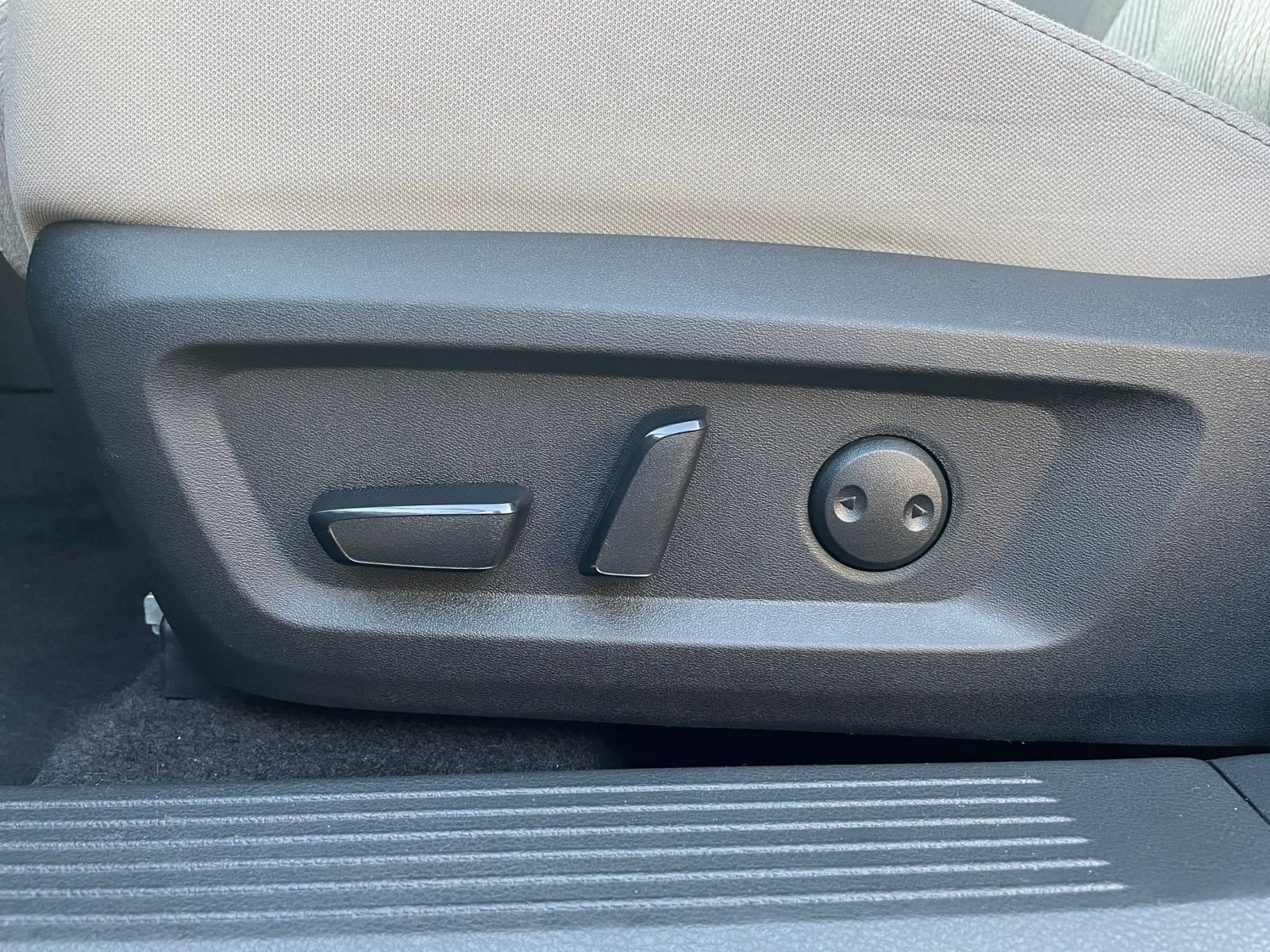 Thumbnail: 2025 Nissan Rogue - 23