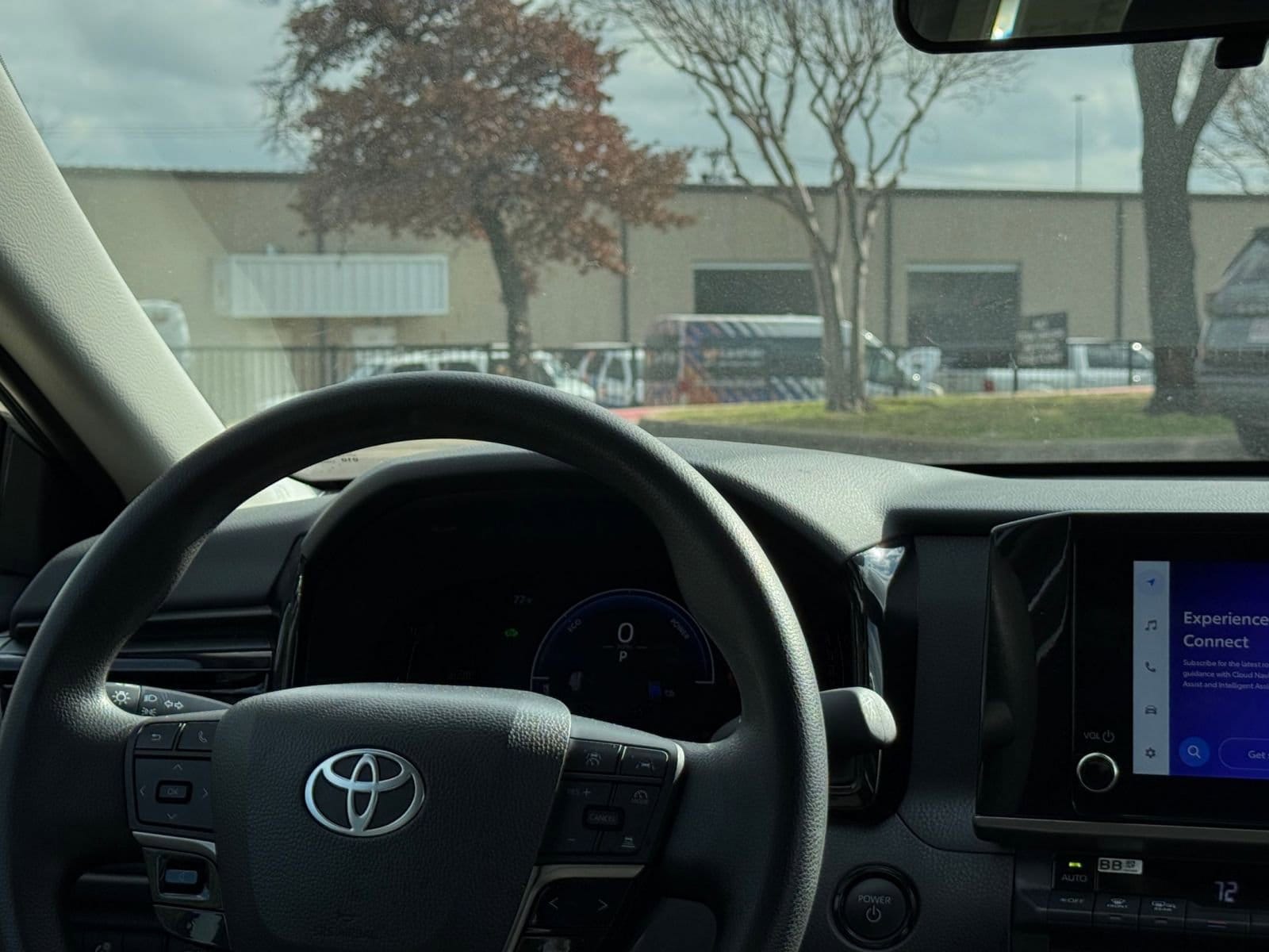 Thumbnail: 2025 Toyota Camry - 34