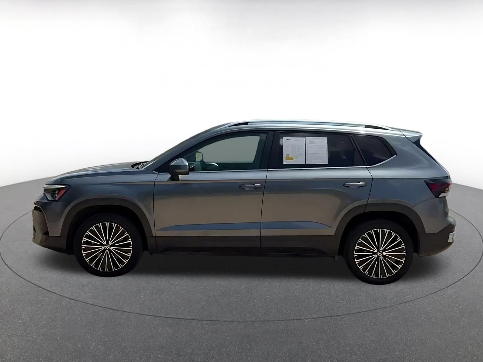 Thumbnail: 2026 Volkswagen Taos - 8