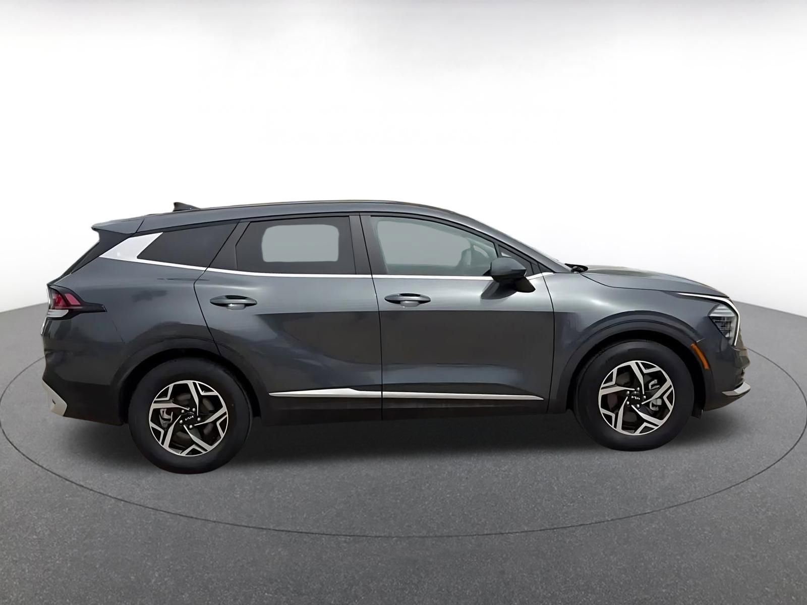 Thumbnail: 2025 Kia Sportage - 16