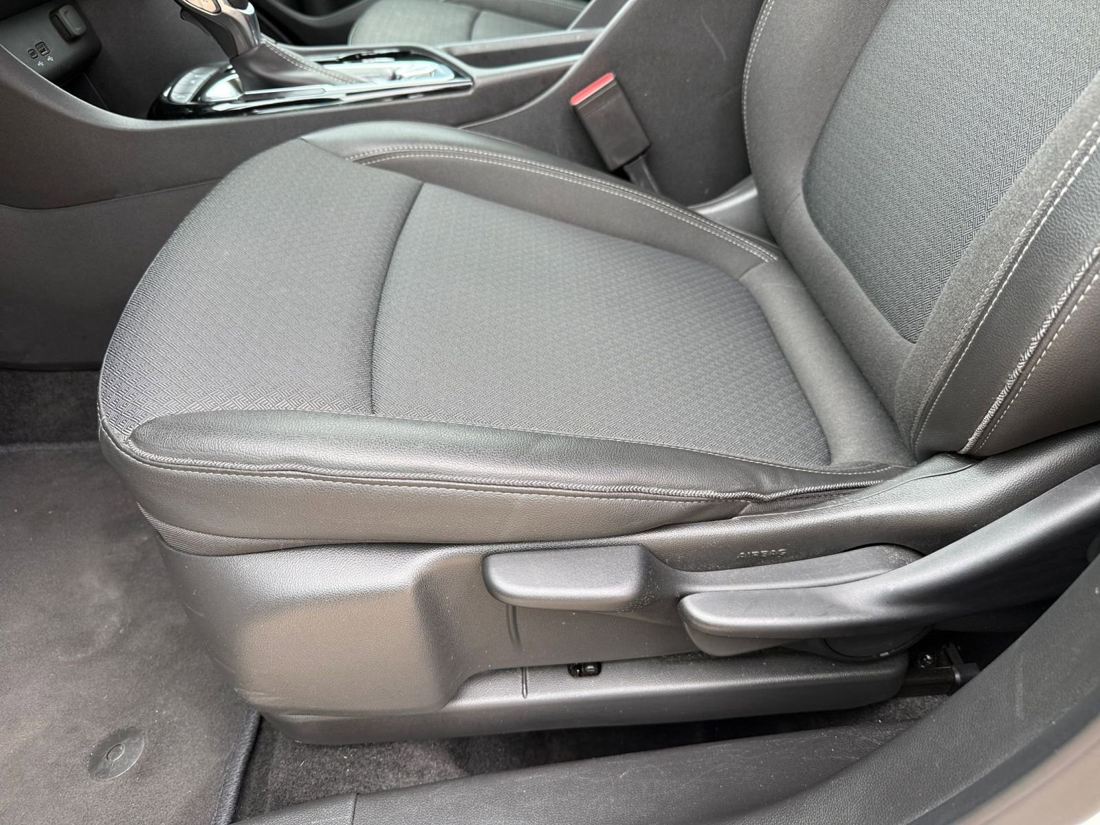 Thumbnail: 2025 Buick Encore GX - 22