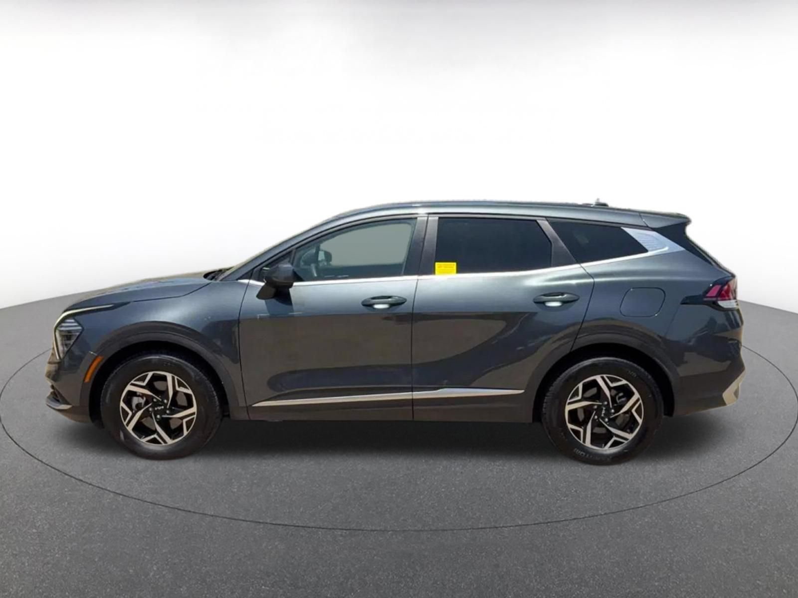 Thumbnail: 2024 Kia Sportage - 9
