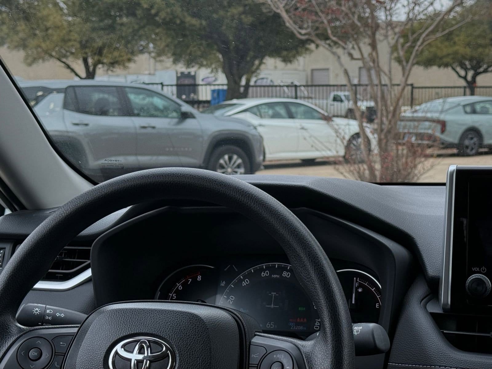 Thumbnail: 2025 Toyota RAV4 - 35