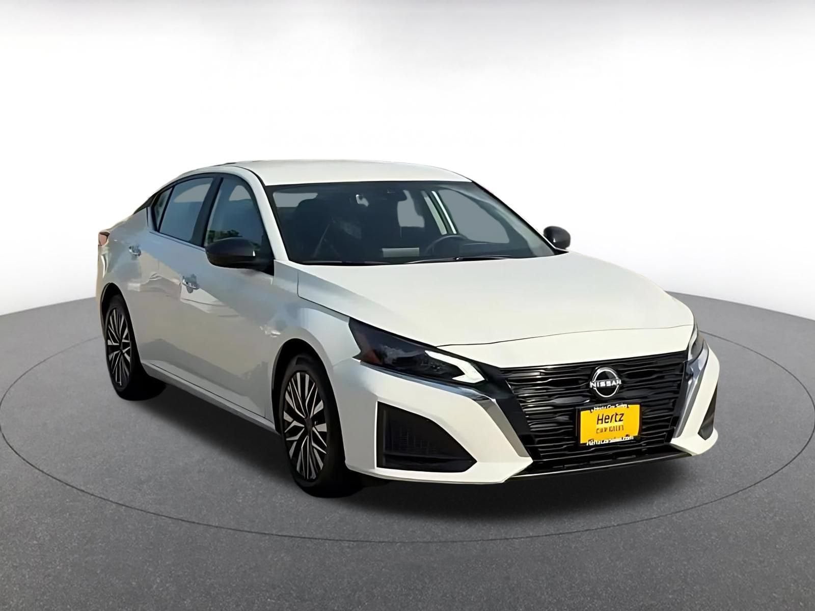Thumbnail: 2025 Nissan Altima - 3