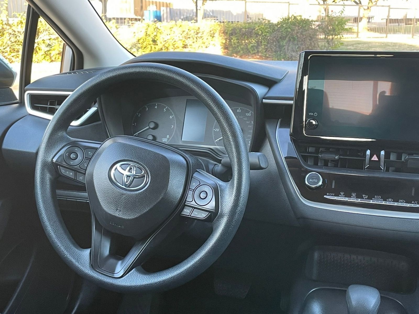 Thumbnail: 2025 Toyota Corolla - 34