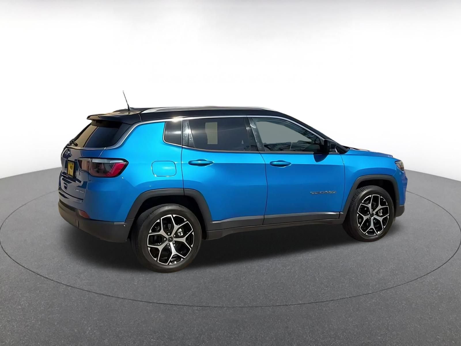 Thumbnail: 2025 Jeep Compass - 11