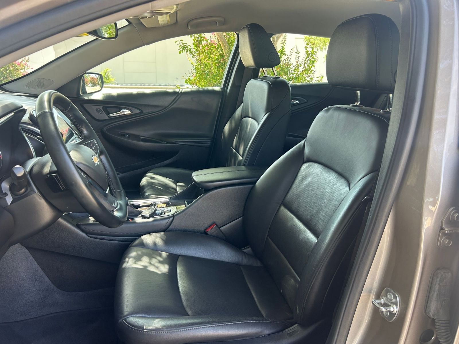 Thumbnail: 2024 Chevrolet Malibu - 32