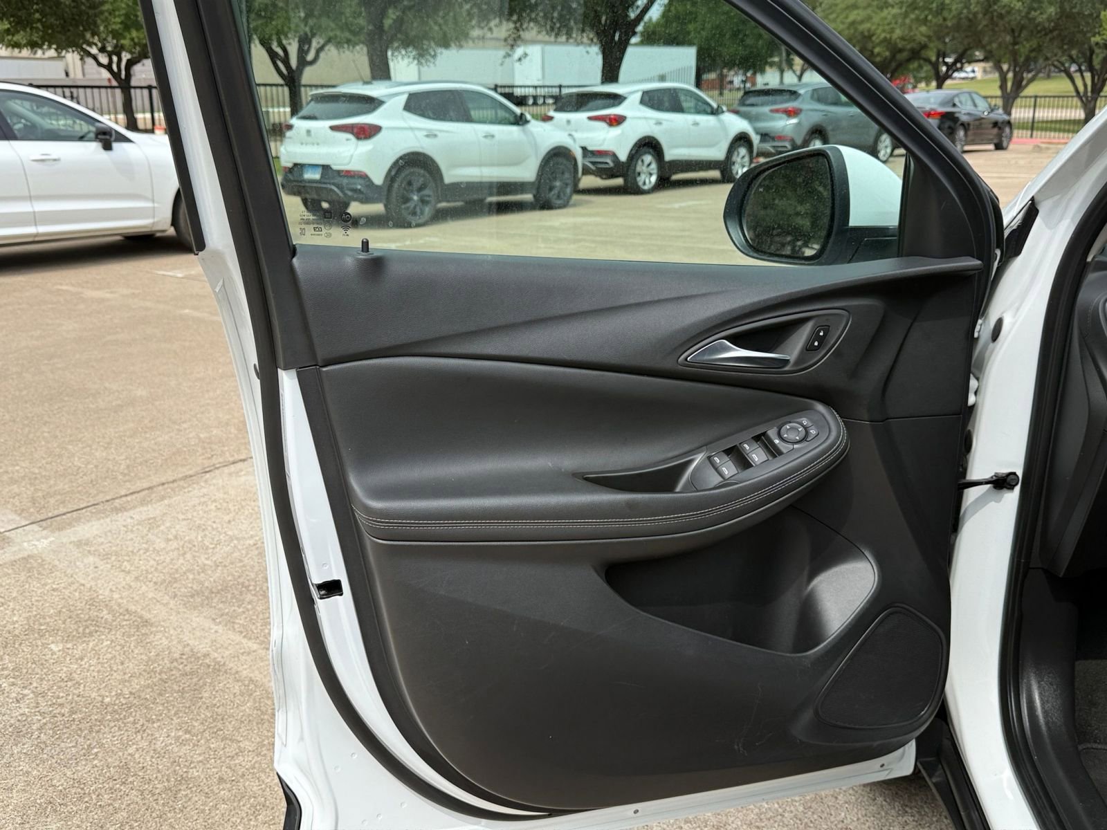 Thumbnail: 2025 Buick Encore GX - 18