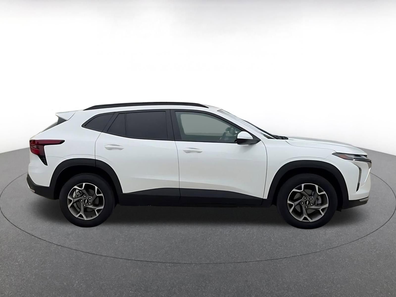 Thumbnail: 2025 Chevrolet Trax - 15