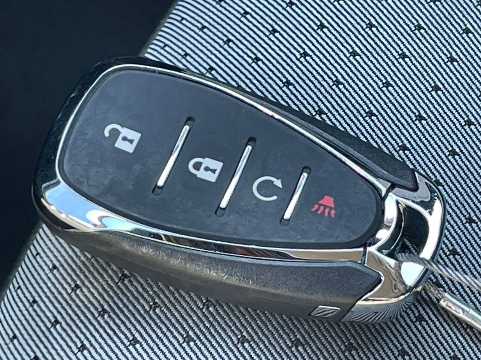 Thumbnail: 2025 Chevrolet Trax - 25