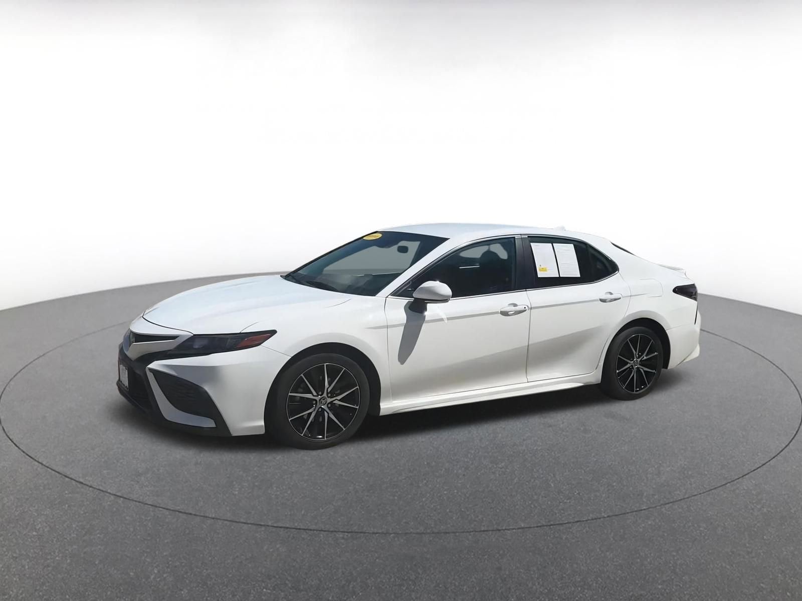 2022 Toyota Camry SE 7