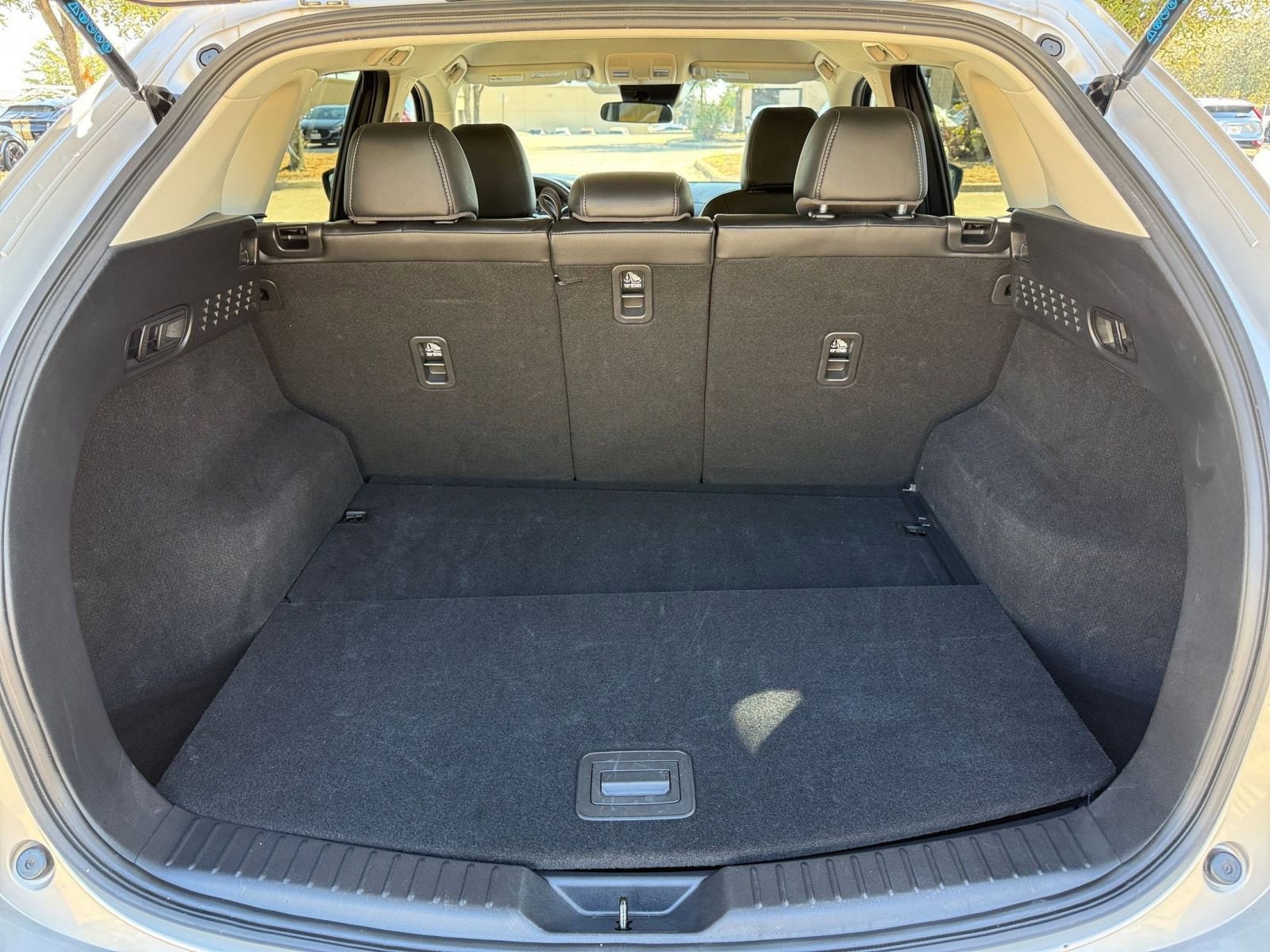 Thumbnail: 2025 Mazda CX-5 - 31