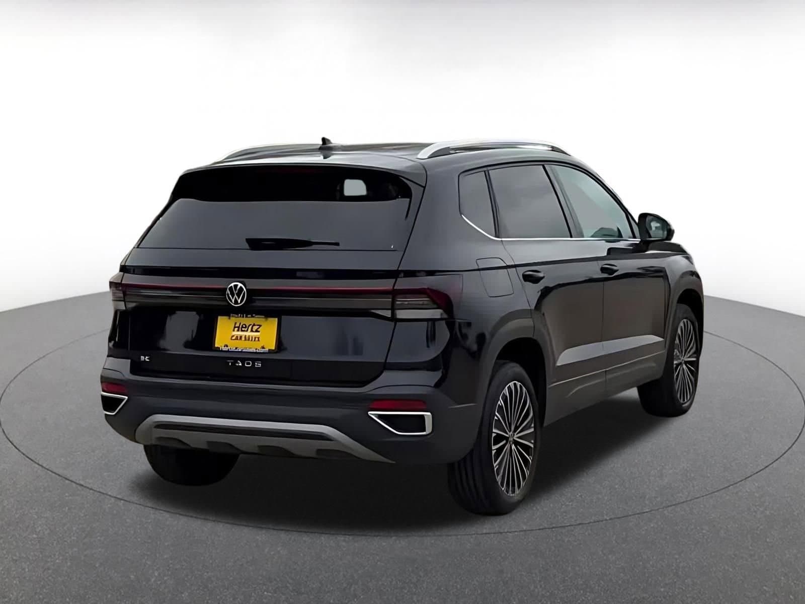 Thumbnail: 2025 Volkswagen Taos - 14