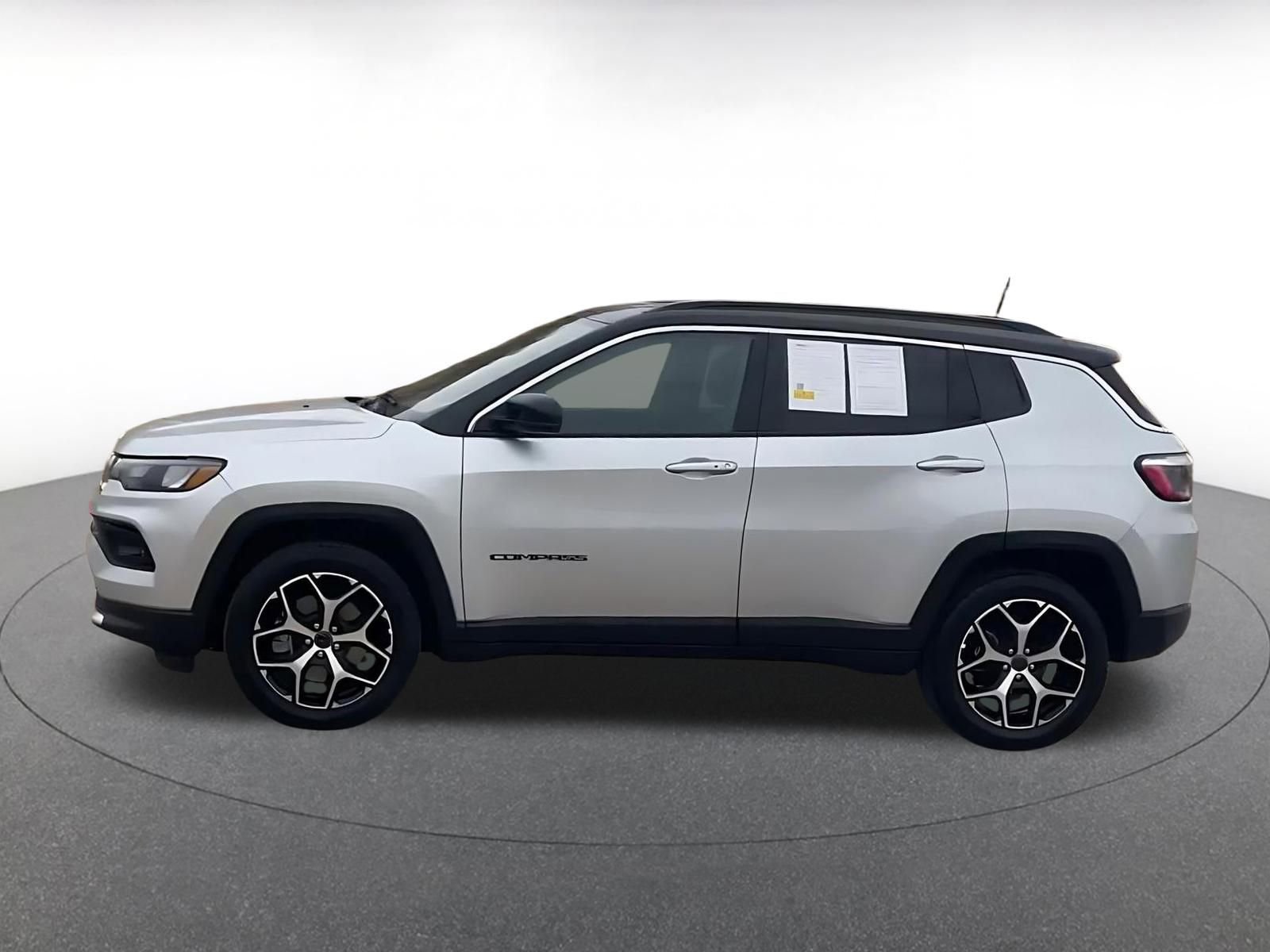 Thumbnail: 2025 Jeep Compass - 9