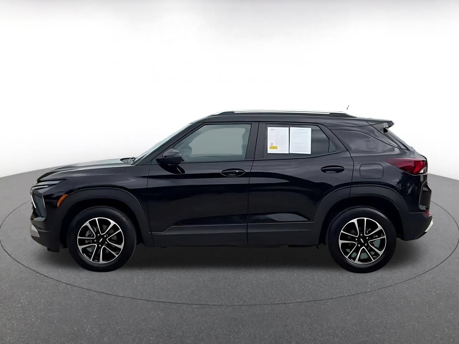 Thumbnail: 2025 Chevrolet TrailBlazer - 9