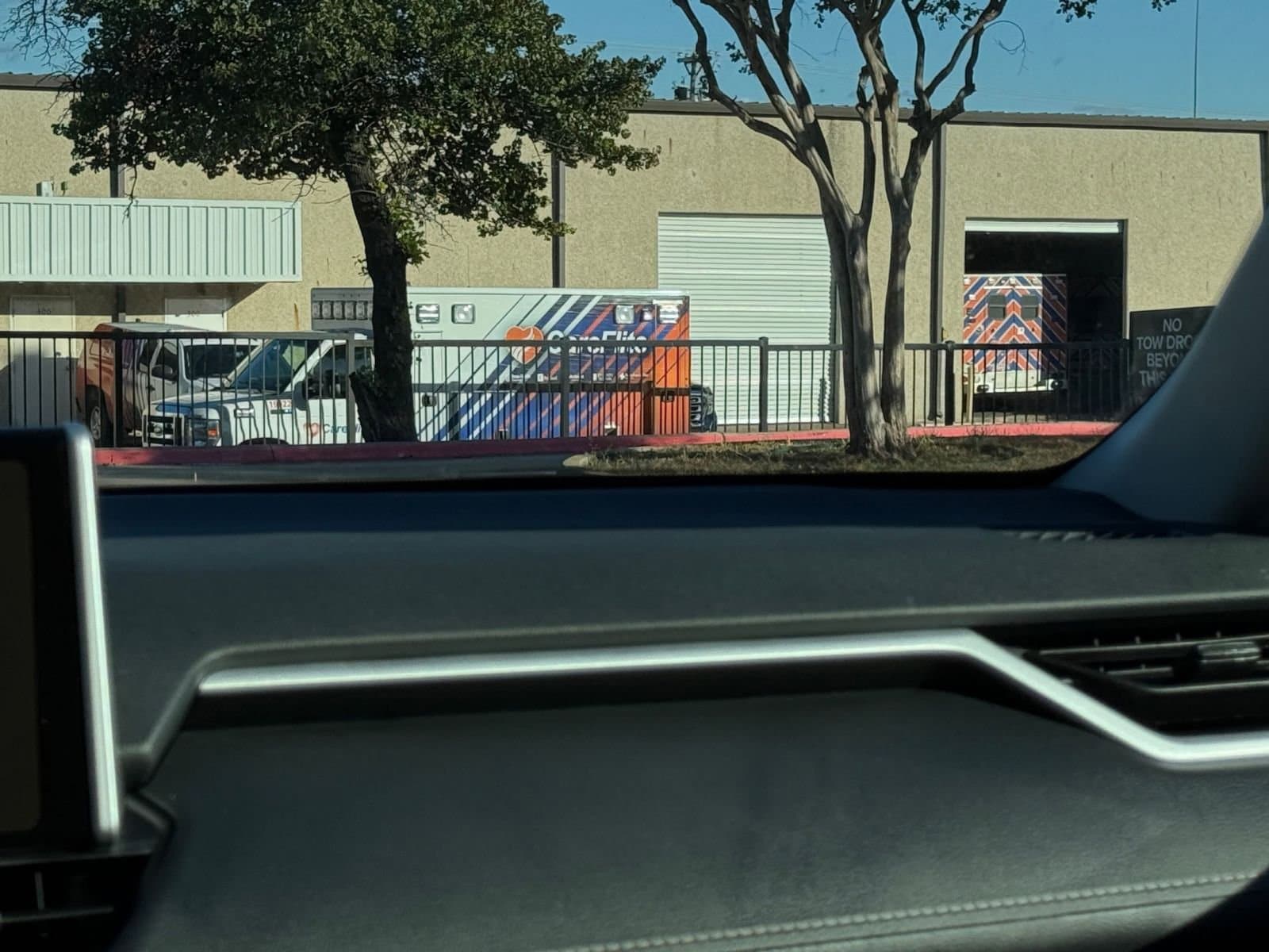 Thumbnail: 2025 Toyota RAV4 - 35