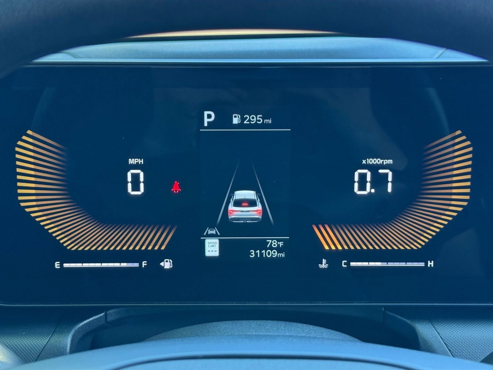 2025 Kia K4 LXS - Photo 42