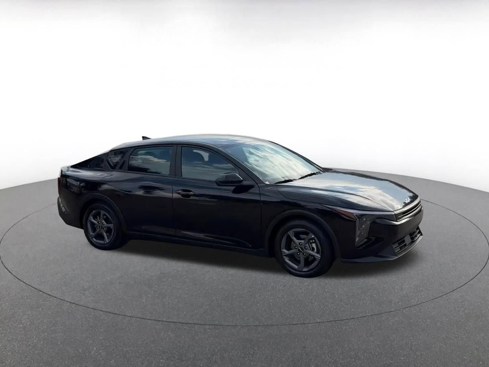 Thumbnail: 2025 Kia K4 - 2