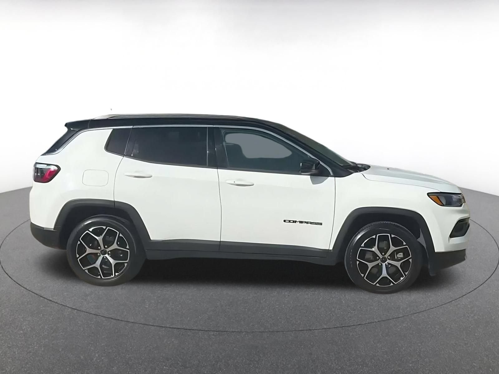 Thumbnail: 2025 Jeep Compass - 15