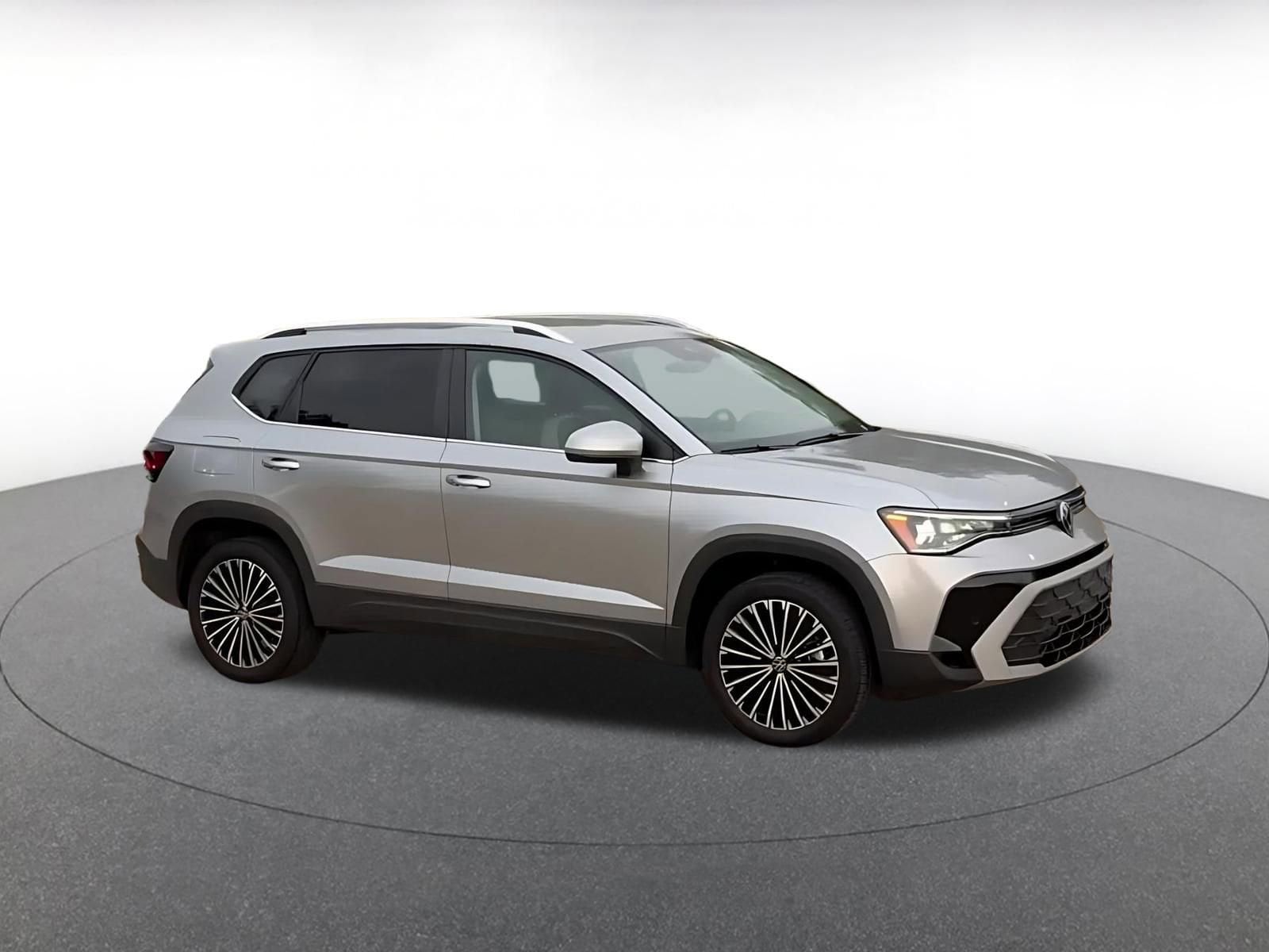 Thumbnail: 2025 Volkswagen Taos - 2