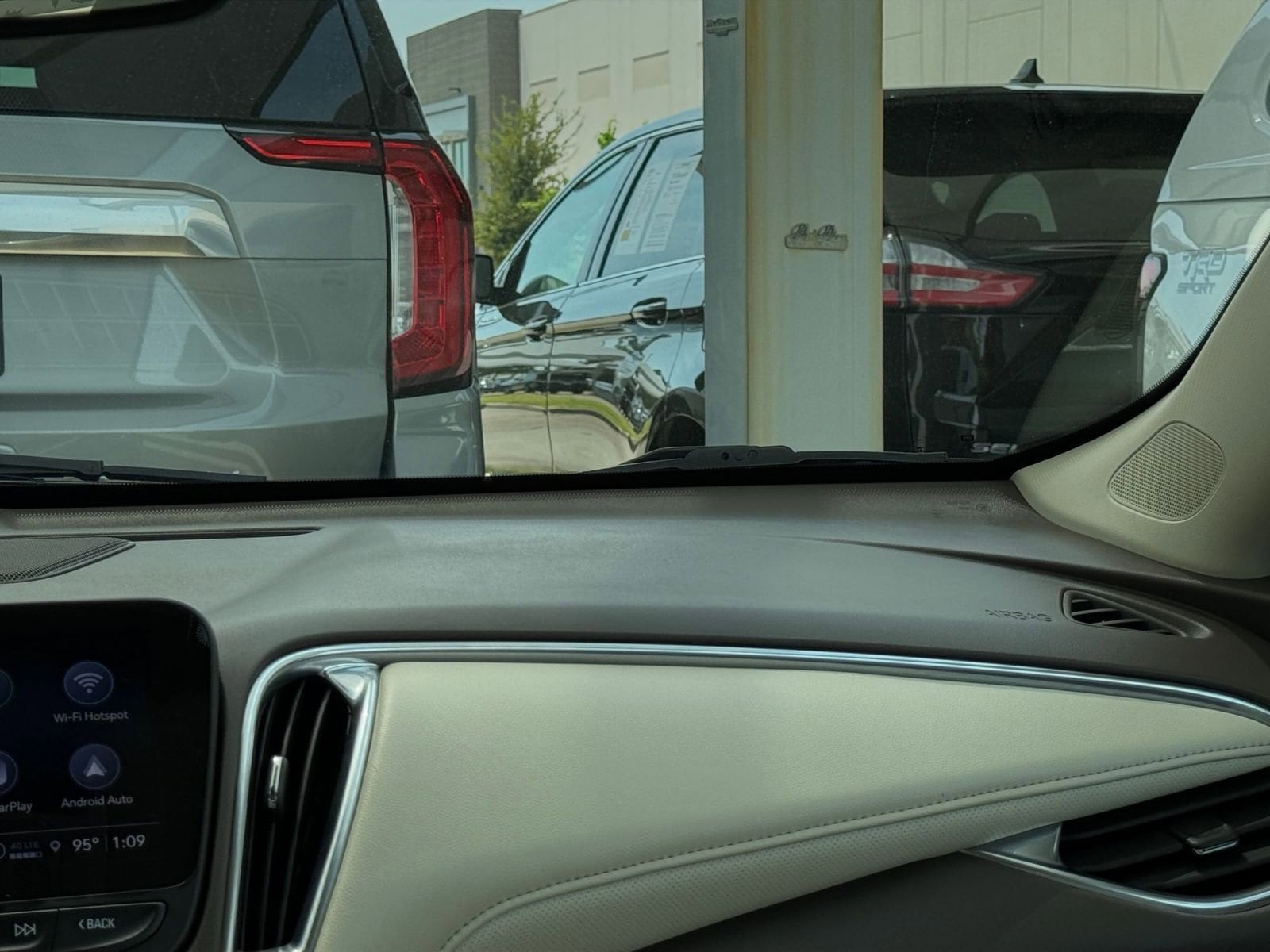 Thumbnail: 2024 Chevrolet Malibu - 35