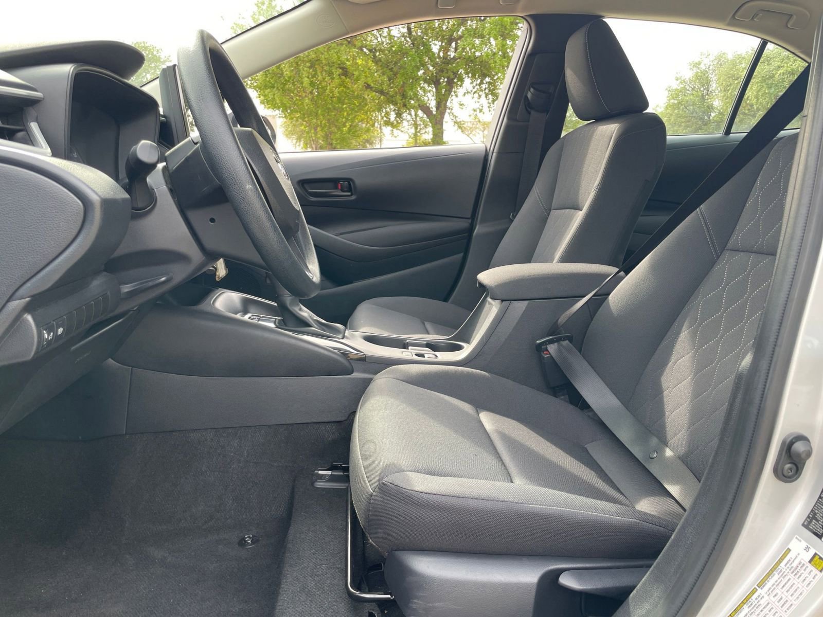 Thumbnail: 2025 Toyota Corolla - 30