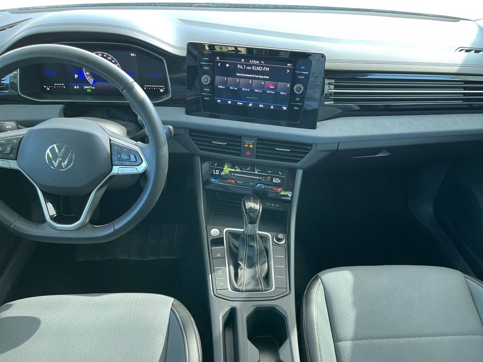 Thumbnail: 2025 Volkswagen Jetta - 17