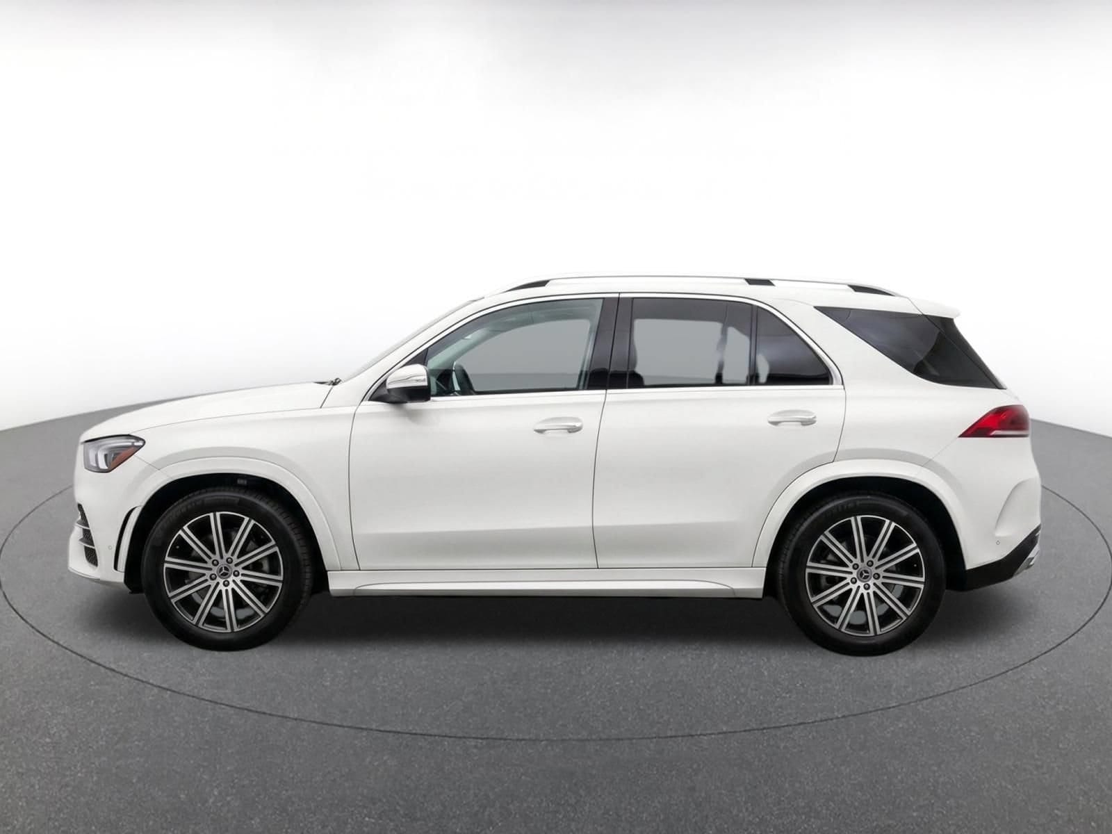 Thumbnail: 2026 Mercedes-Benz GLE - 4