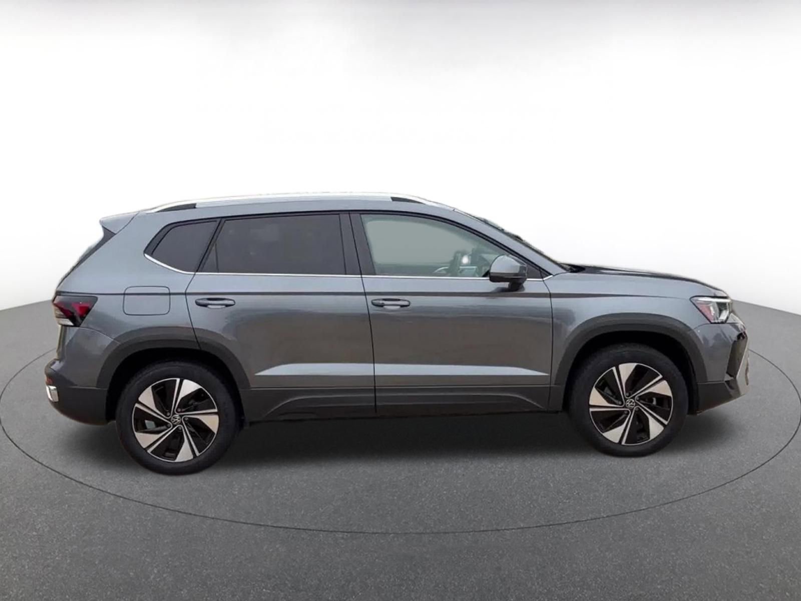 Thumbnail: 2025 Volkswagen Taos - 16