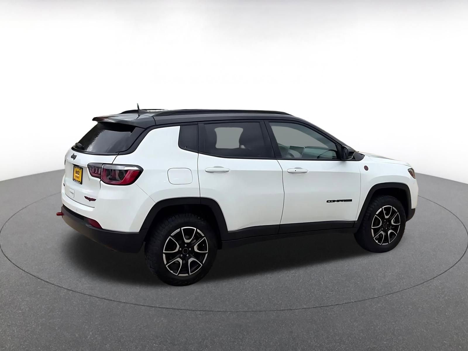 Thumbnail: 2025 Jeep Compass - 15