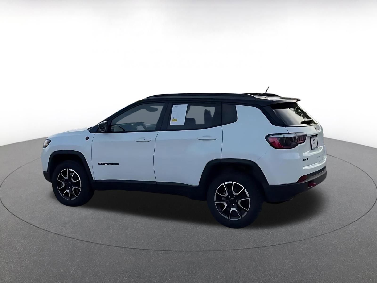 Thumbnail: 2025 Jeep Compass - 10