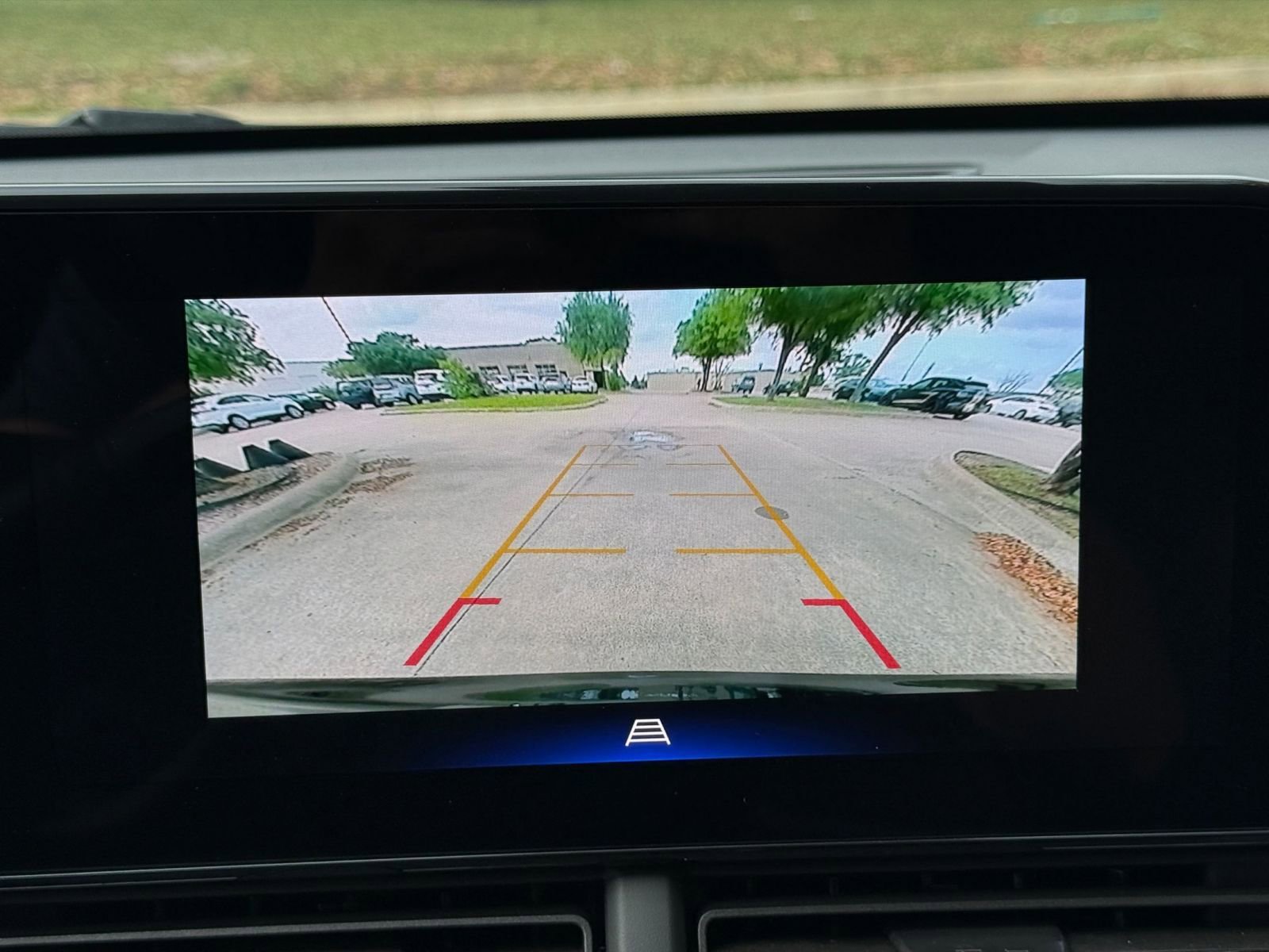 Thumbnail: 2025 Chevrolet Trax - 24