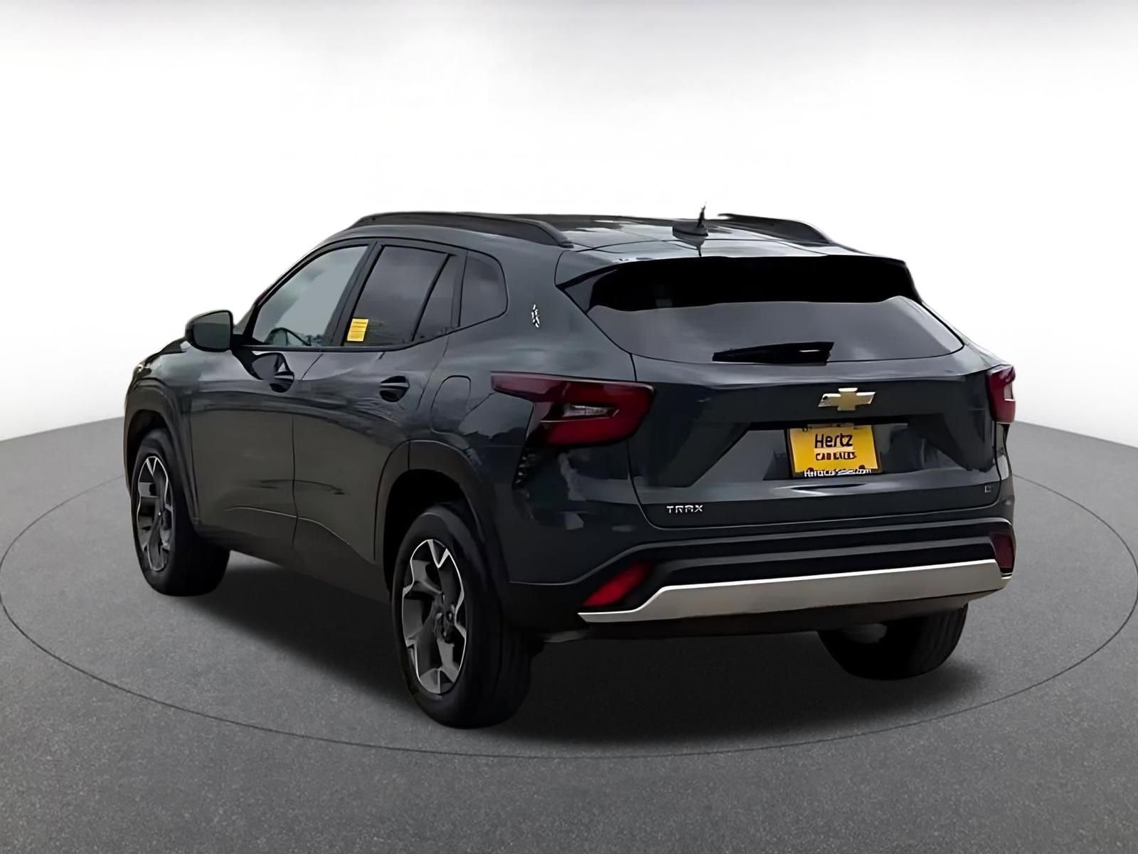 Thumbnail: 2025 Chevrolet Trax - 11