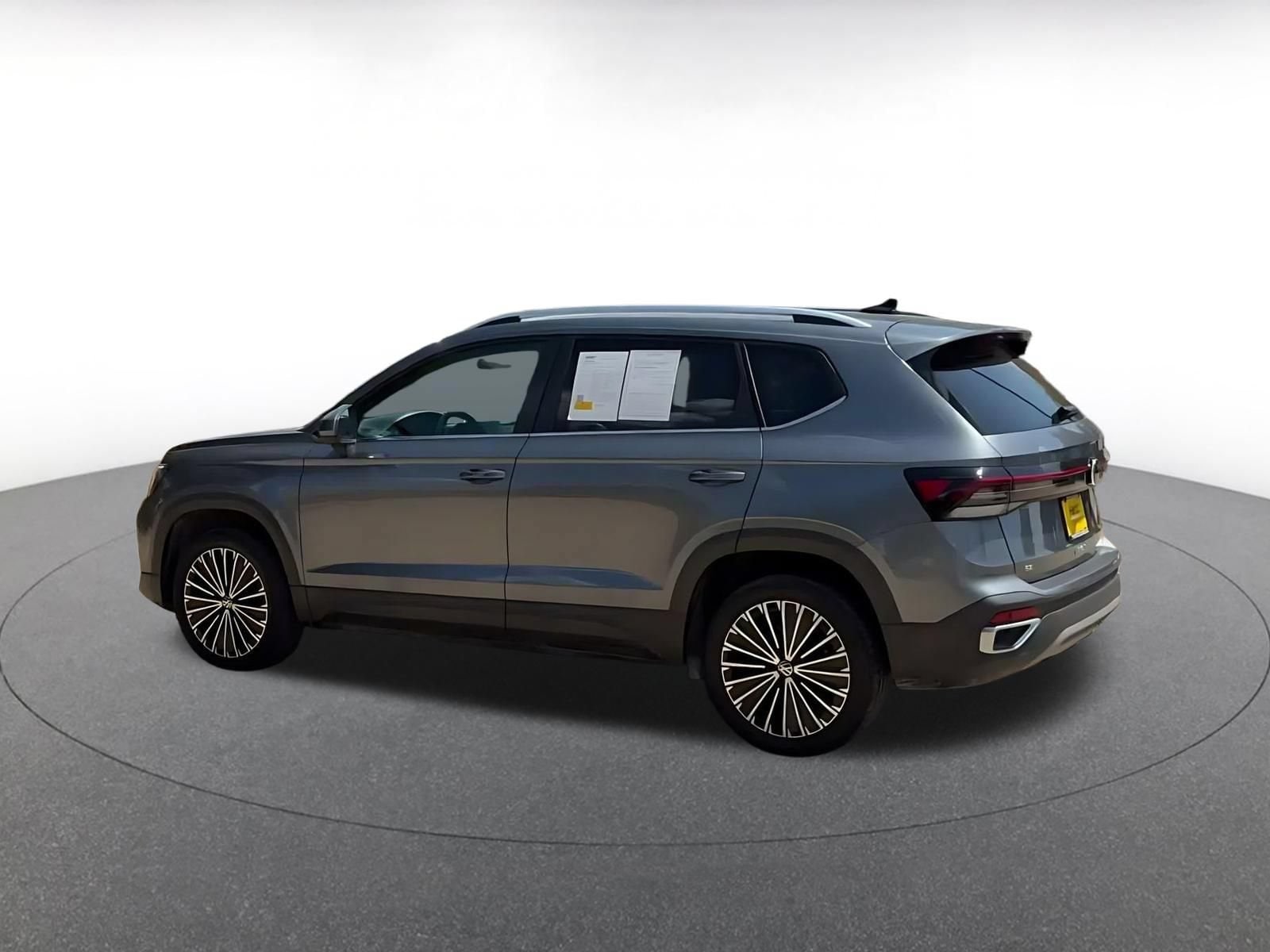 Thumbnail: 2026 Volkswagen Taos - 9
