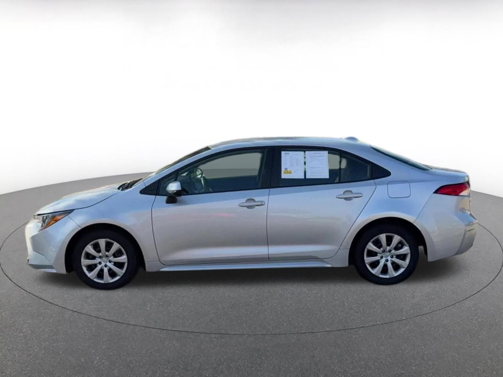 Thumbnail: 2025 Toyota Corolla - 9