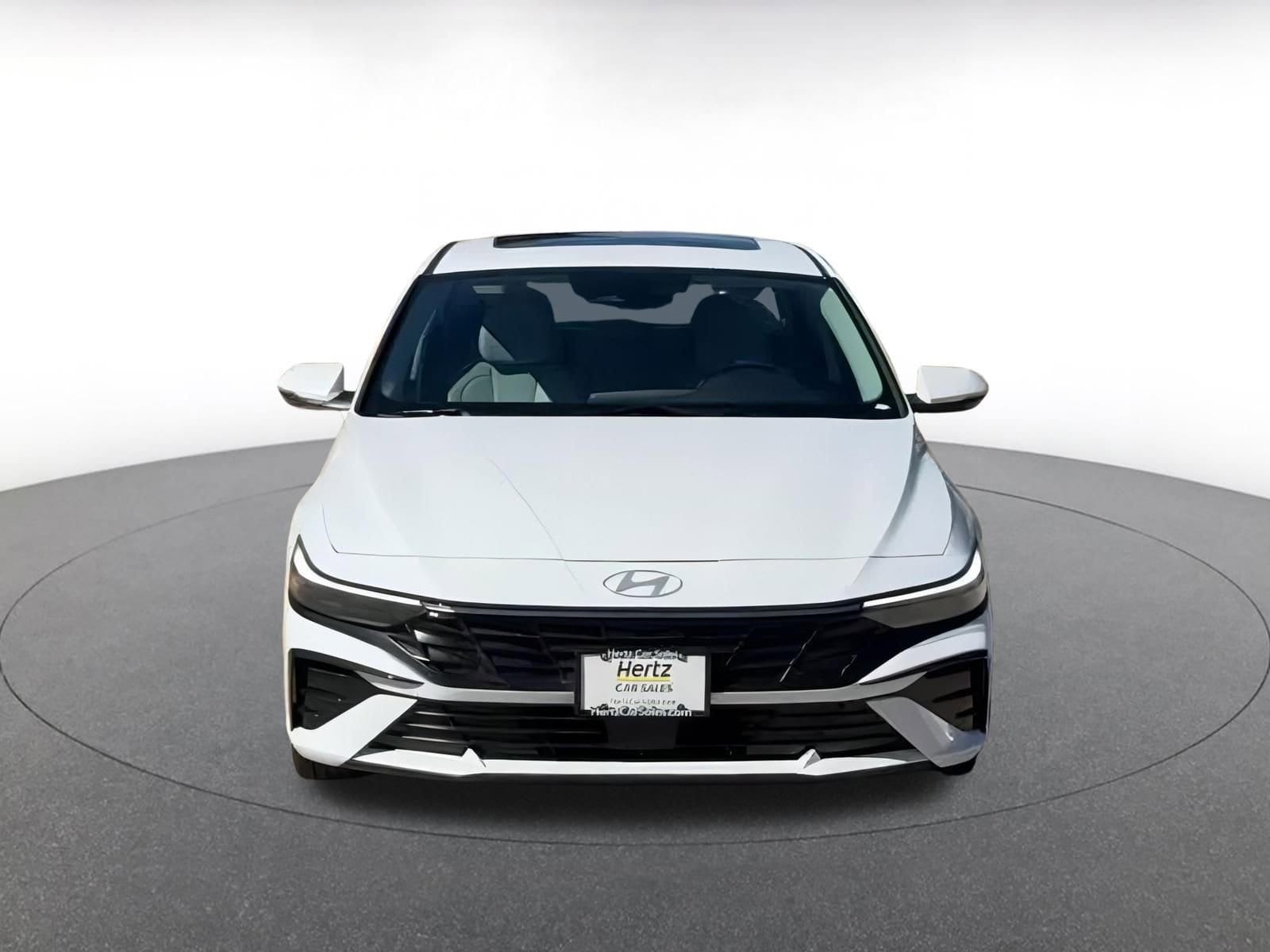 Thumbnail: 2025 Hyundai Elantra - 4