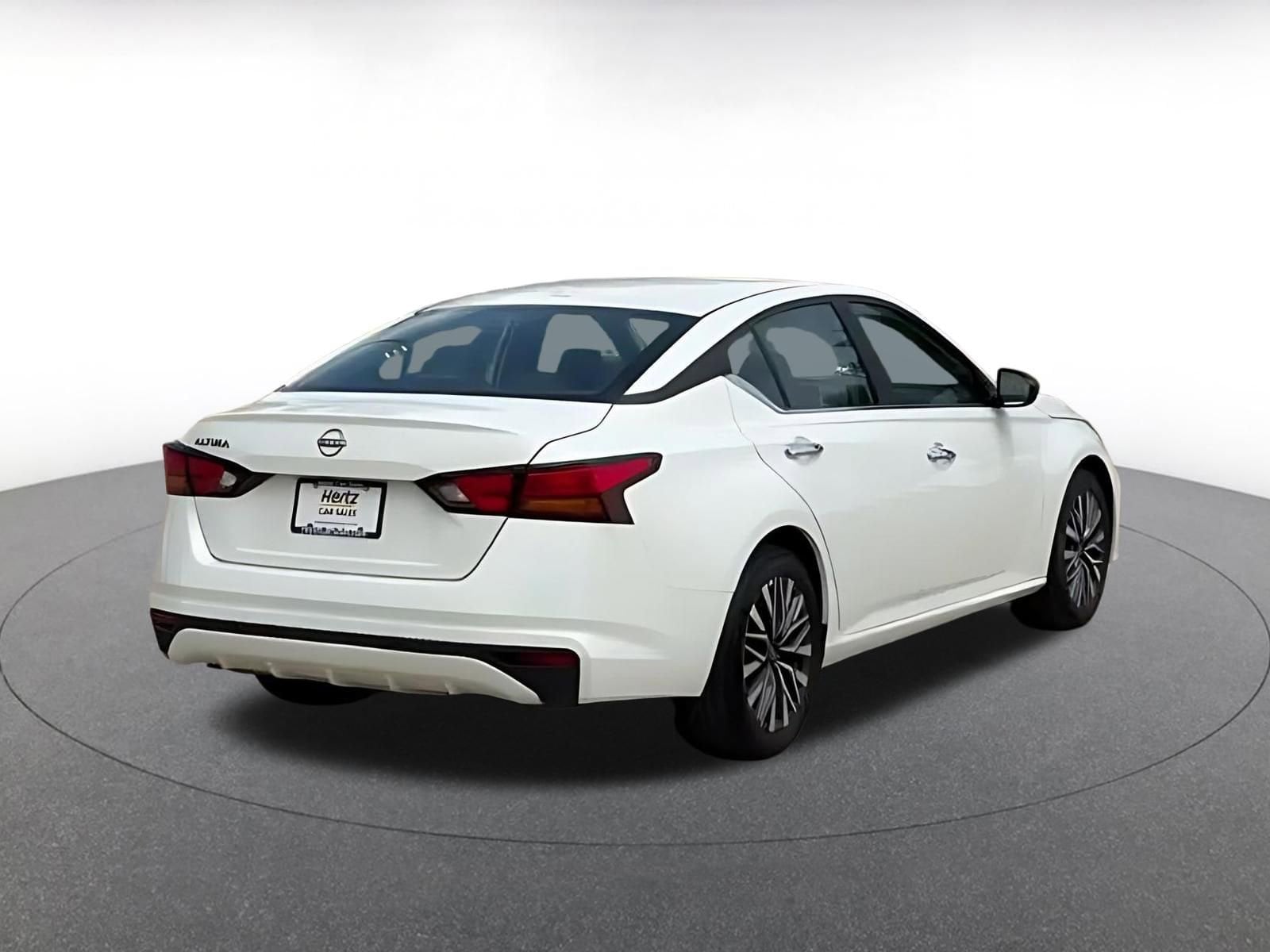 Thumbnail: 2025 Nissan Altima - 7