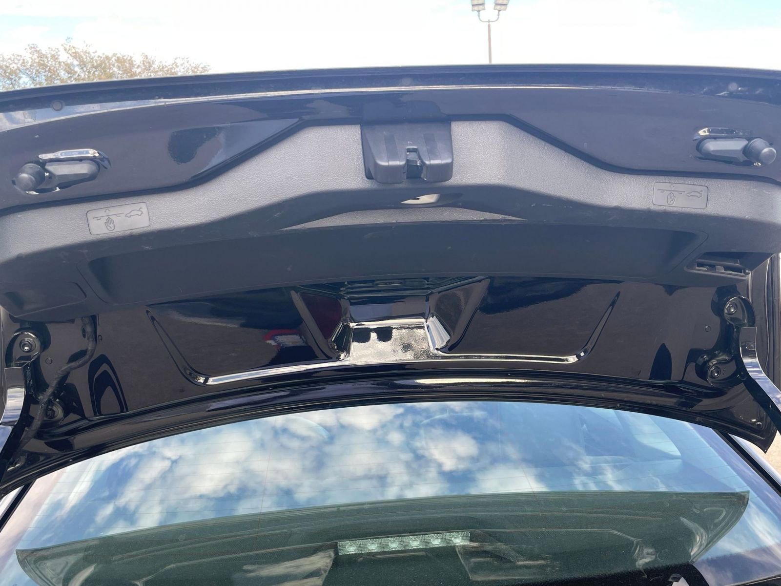 Thumbnail: 2025 Volkswagen Jetta - 24